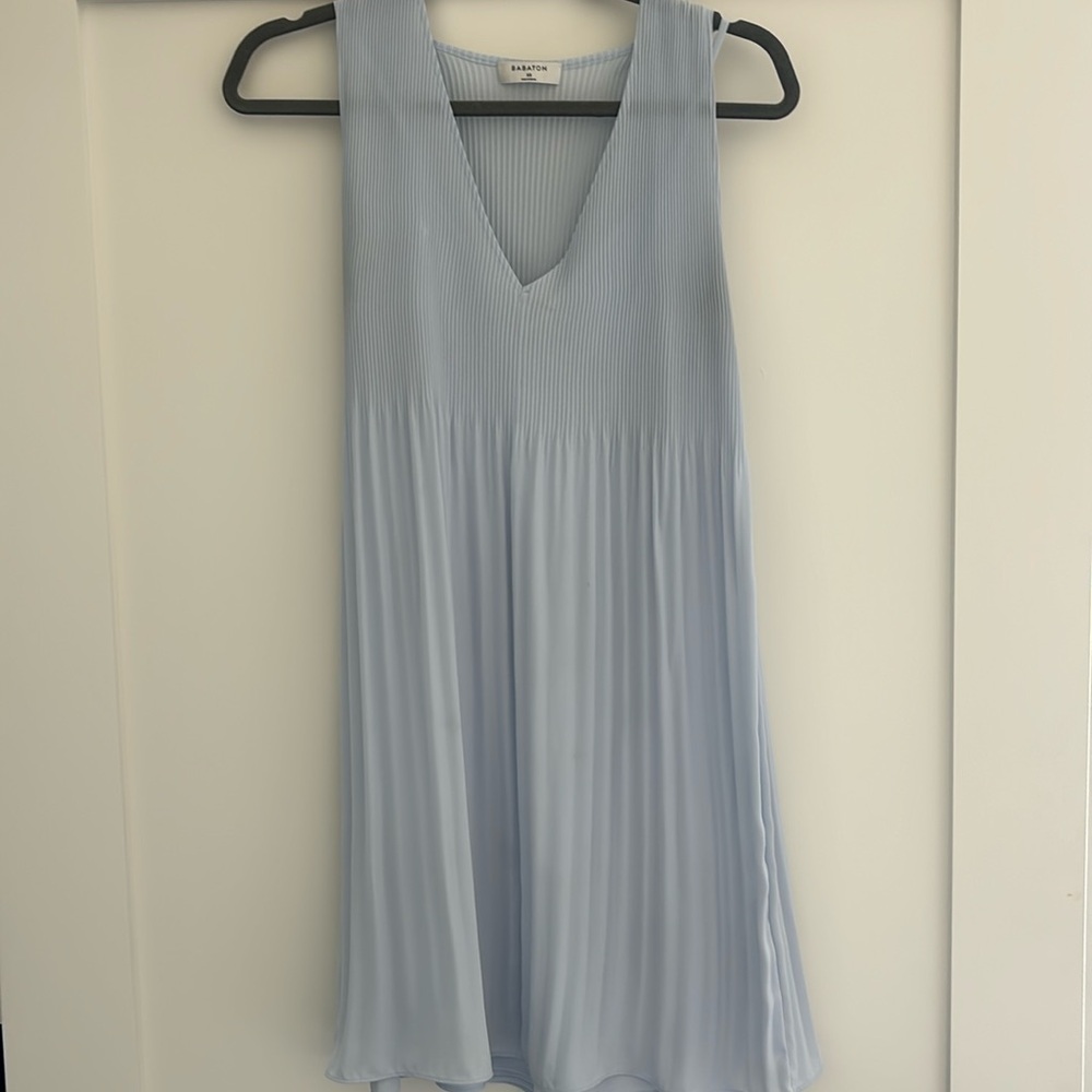 Aritzia Babaton Mathis chiffon pleated light blue dress size XS